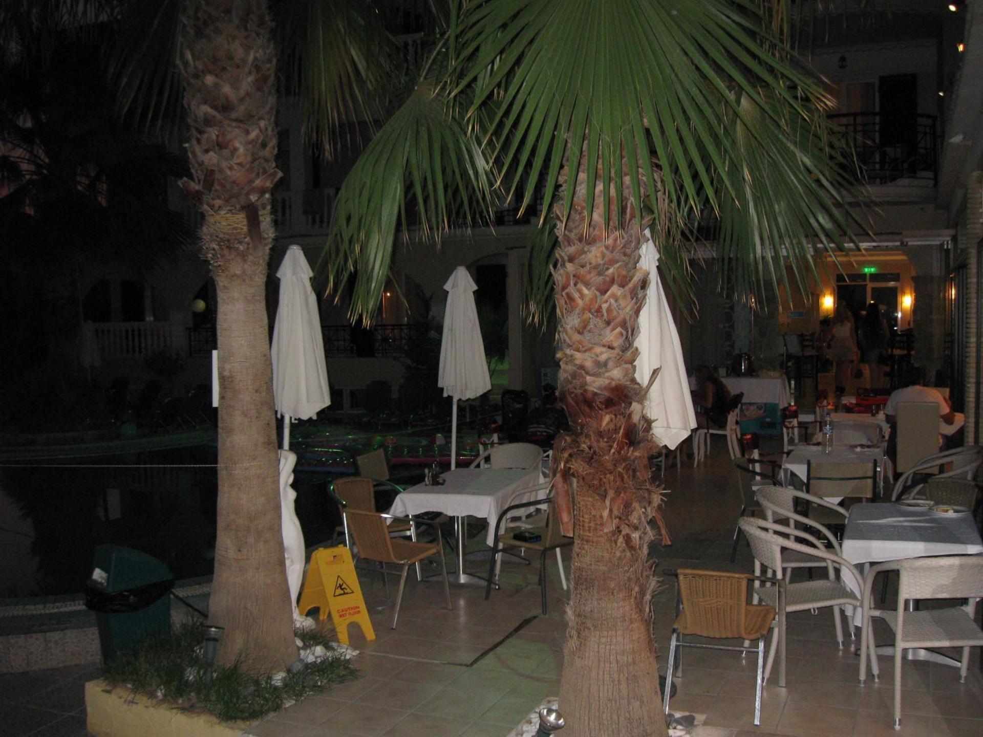 Zante Plaza Hotel & Apartments - Photo 13