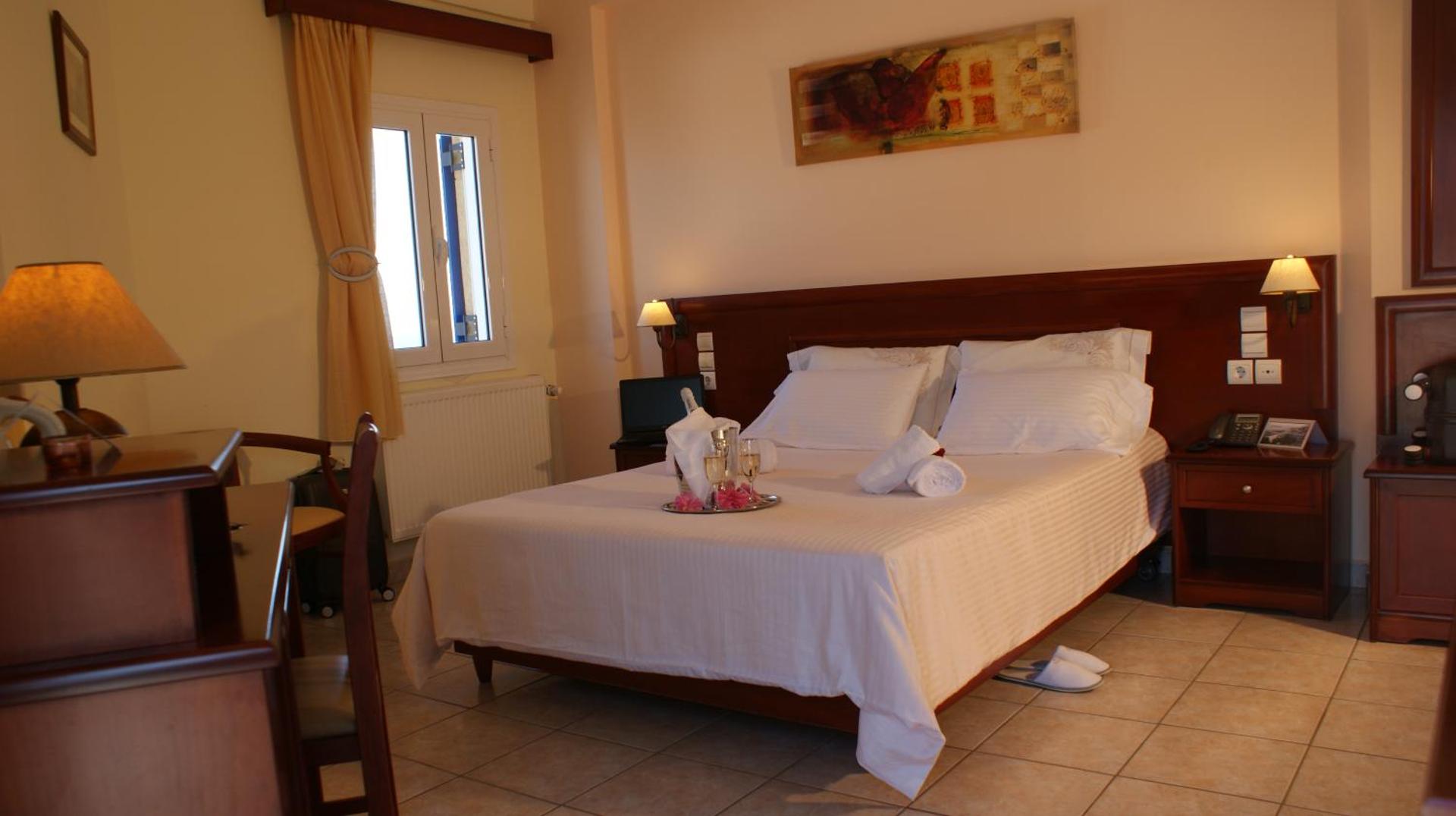 Venardos Hotel - Photo 23
