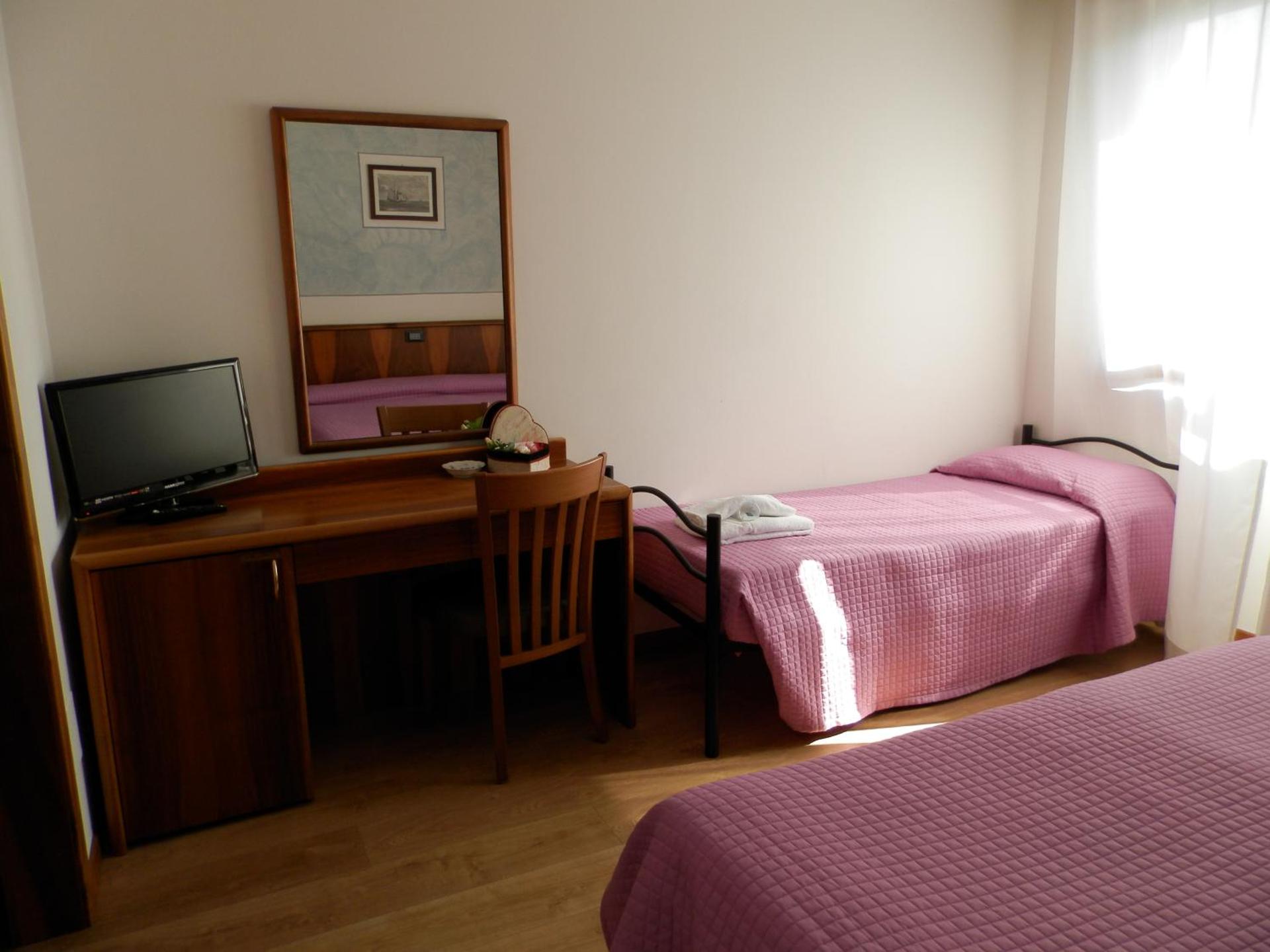 Continental Hotel - Photo 40