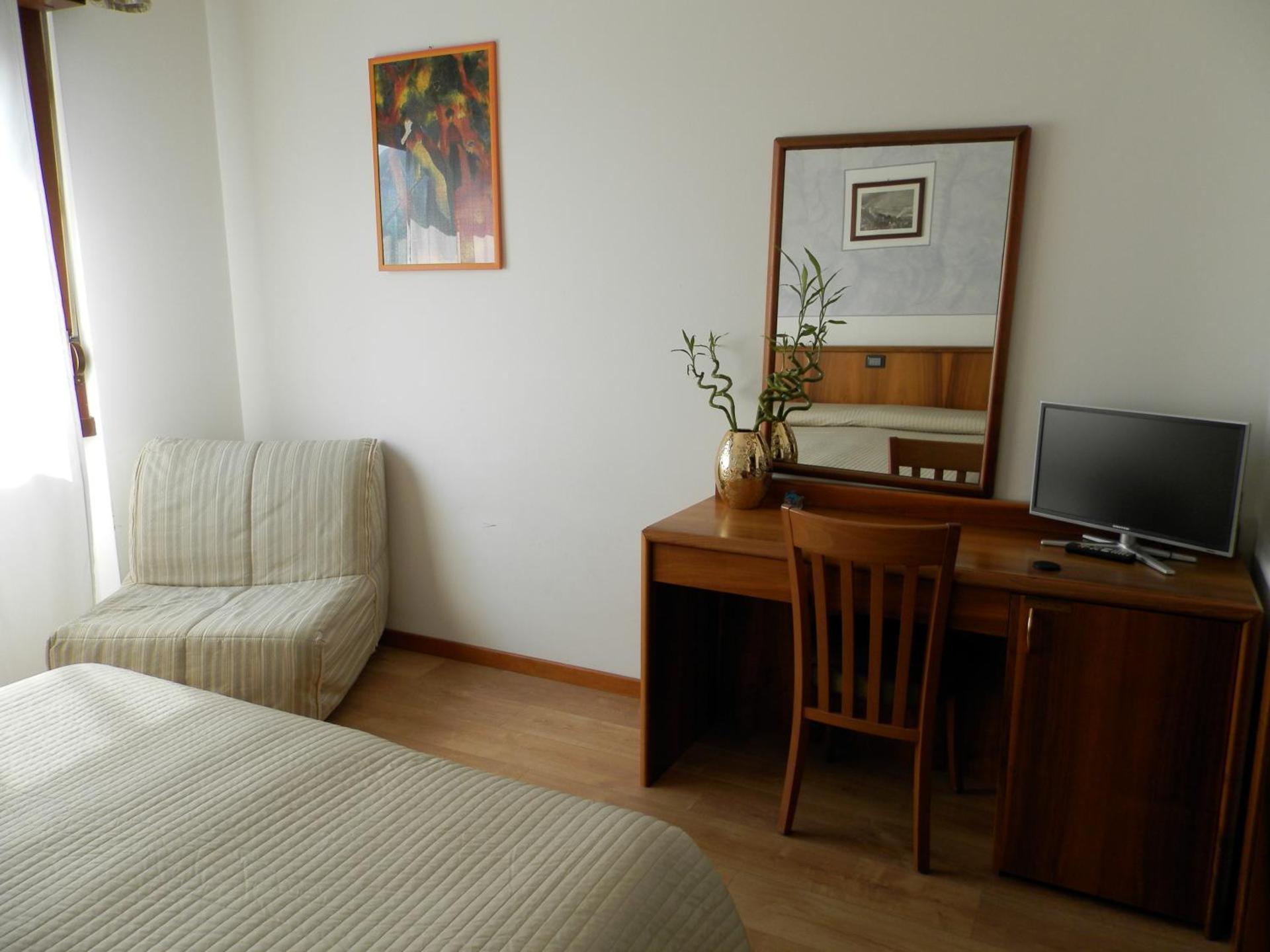 Continental Hotel - Photo 92