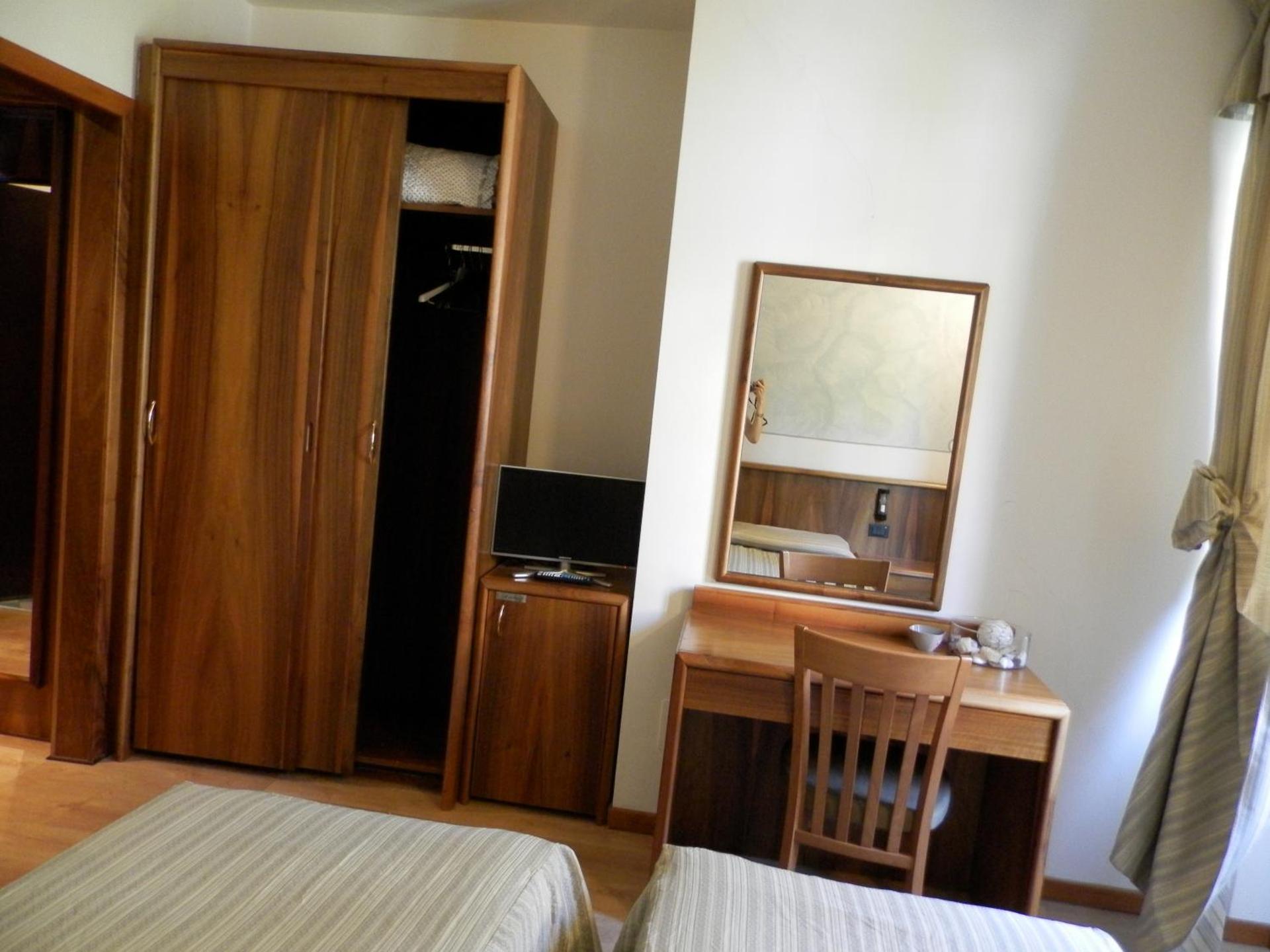 Continental Hotel - Photo 44