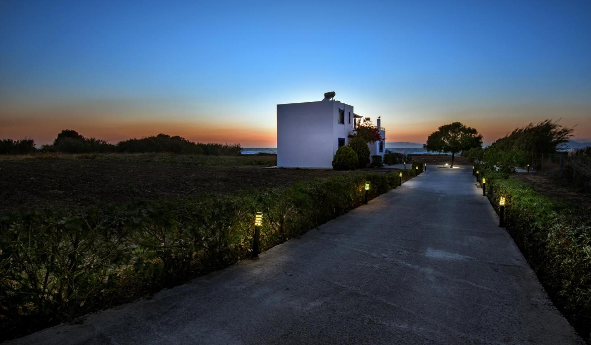 Nautilus Beach House - Photo 82