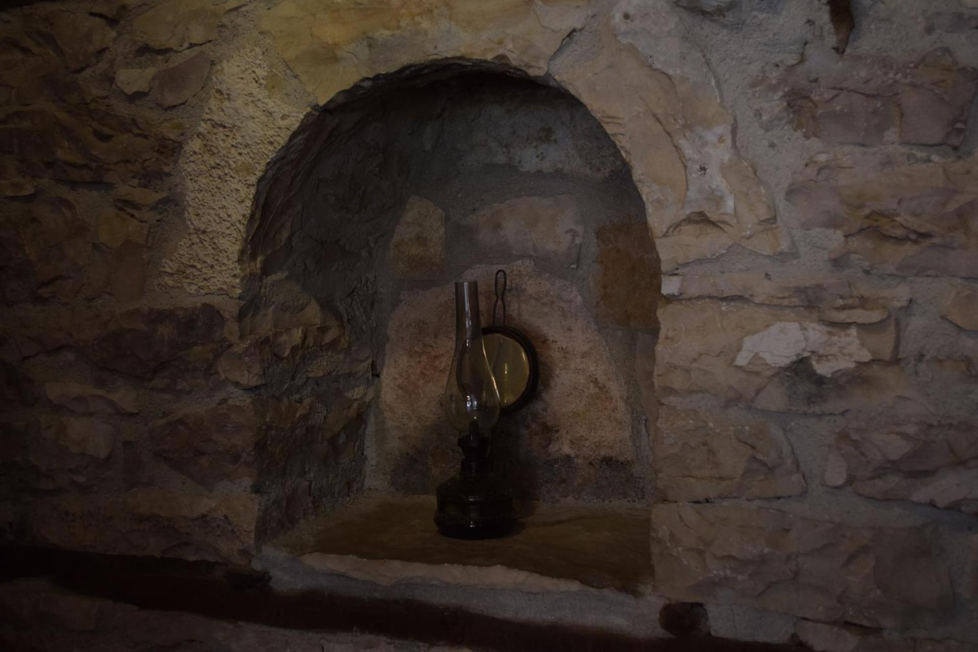 Hotel Gjirokastra - Photo 16