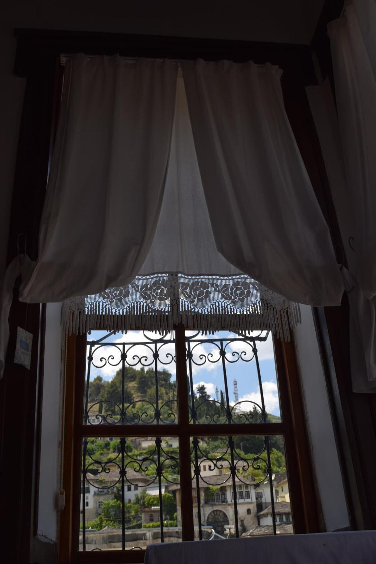 Hotel Gjirokastra - Photo 19