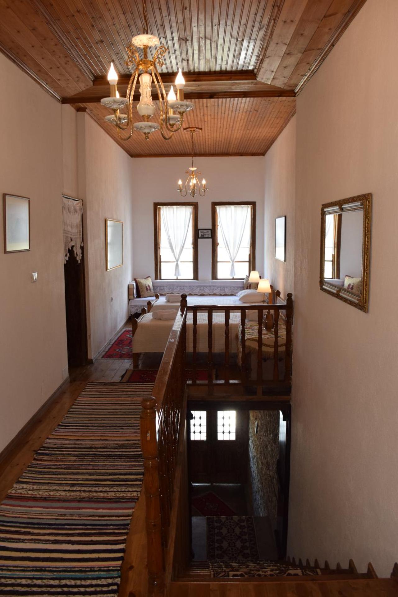 Hotel Gjirokastra - Photo 30