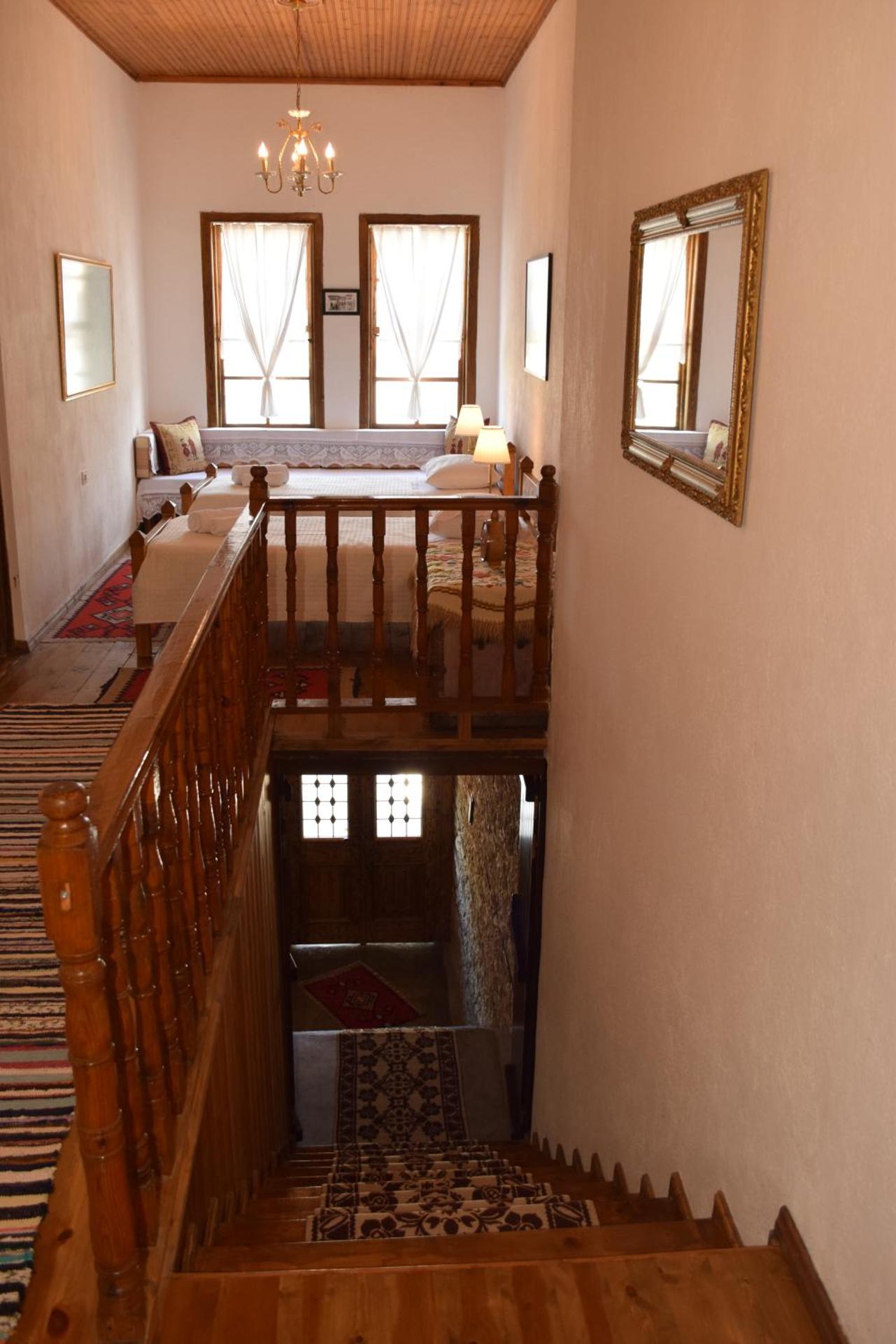 Hotel Gjirokastra - Photo 33