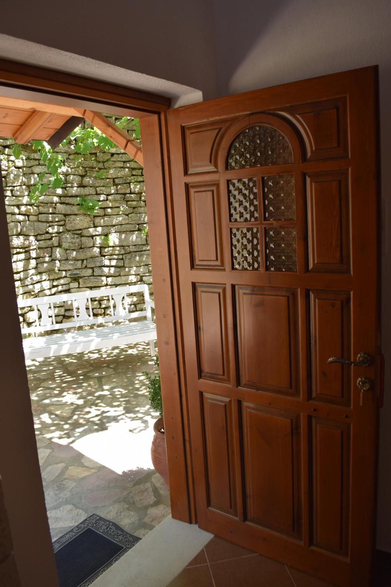 Hotel Gjirokastra - Photo 42