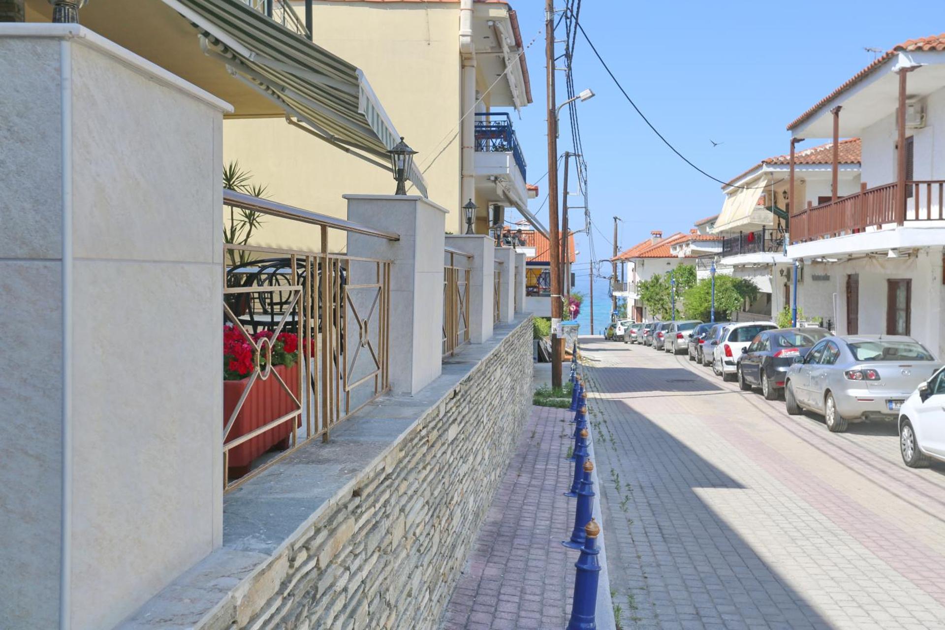 Sun Hotel - Photo 86