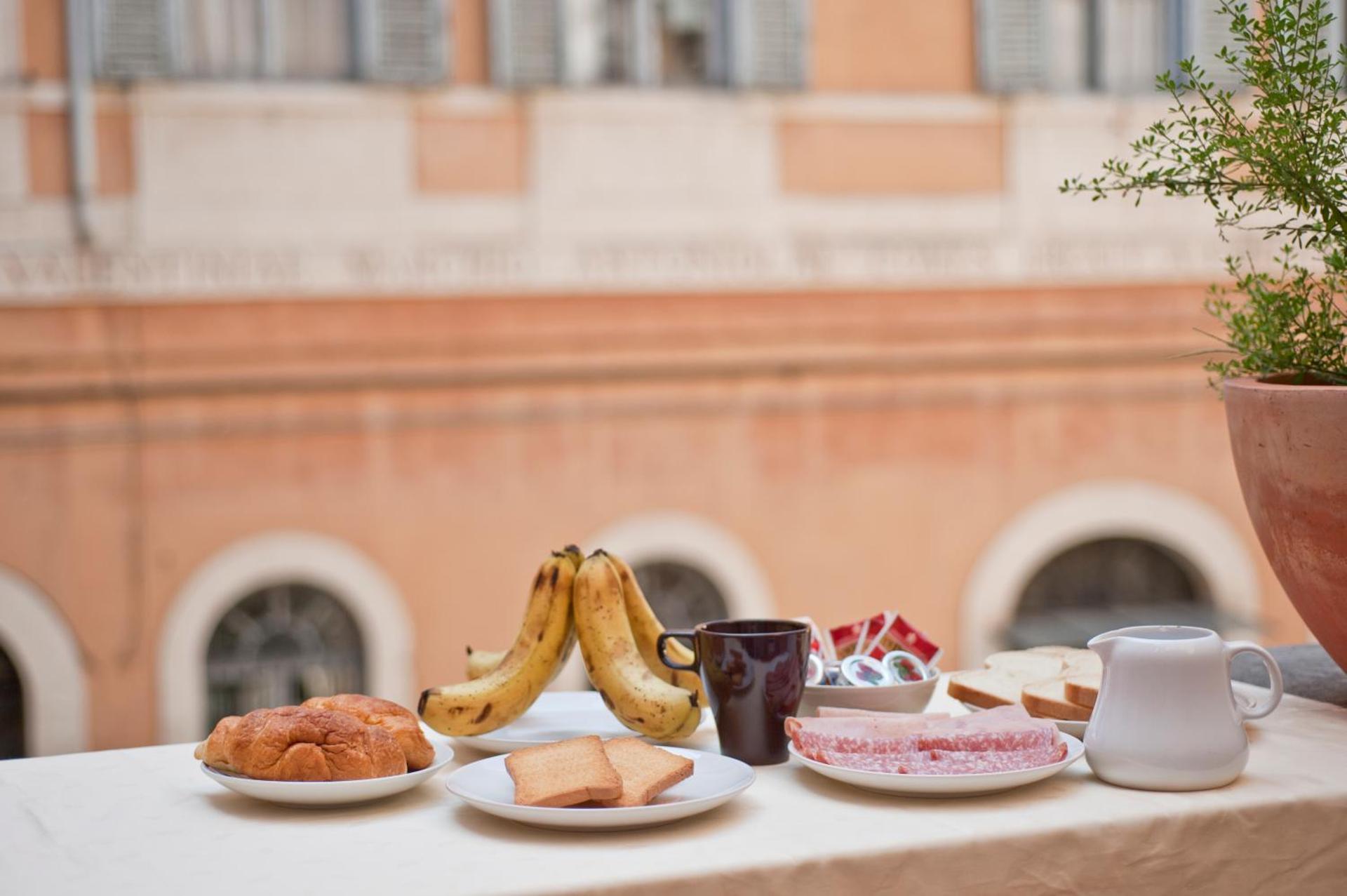 History Suite - Photo 2