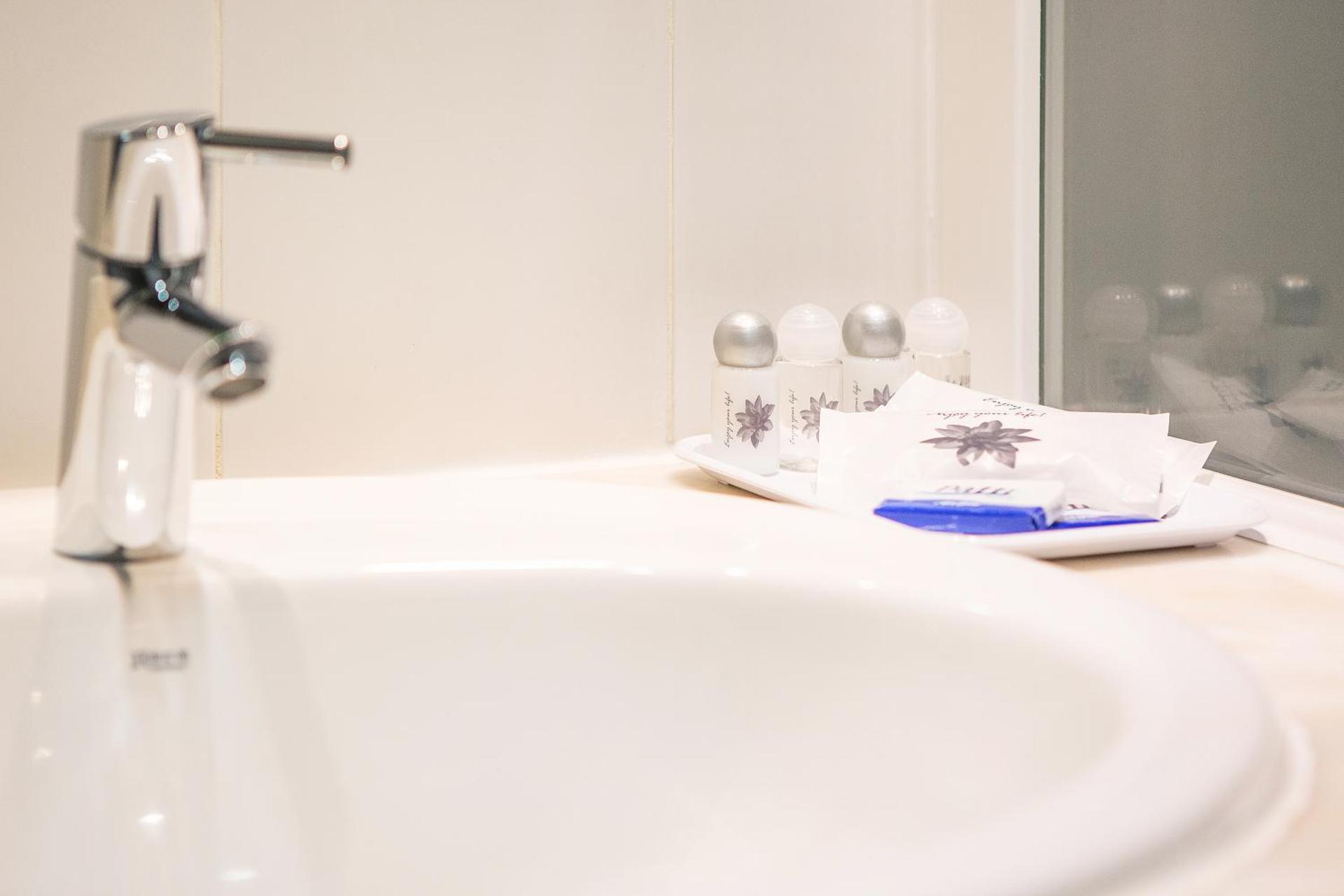 Hotel 3K Madrid - Photo 53