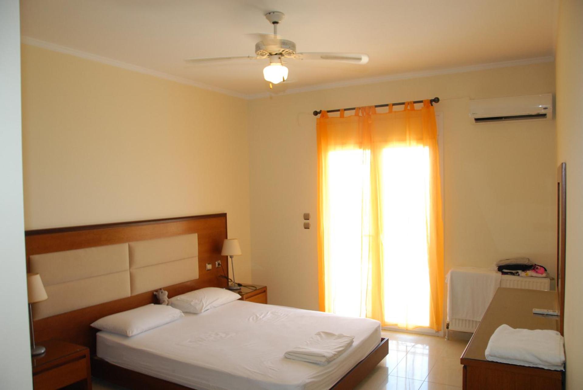 Paleos Hotel Apartments - Photo 22