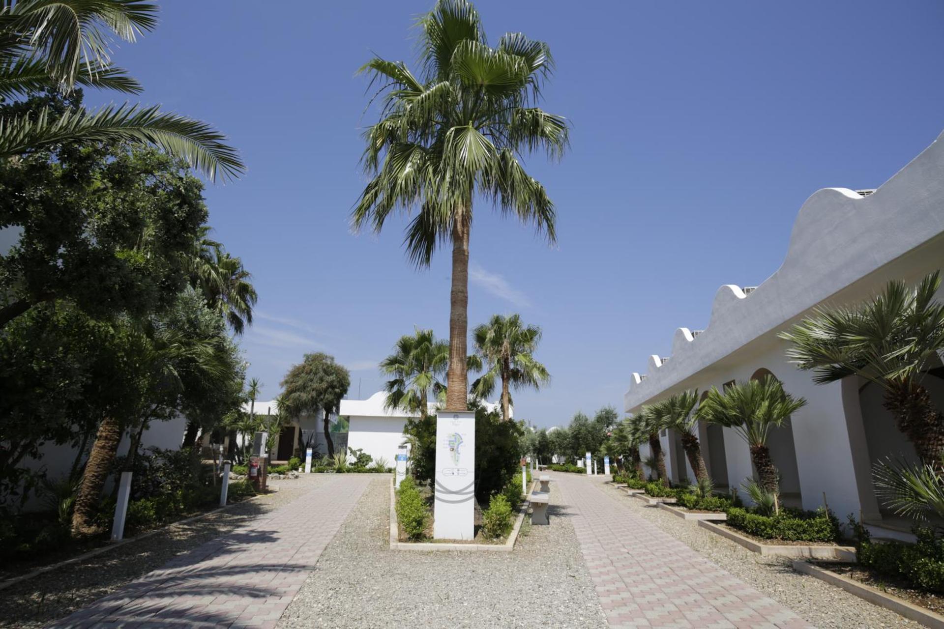 Garden Hotel Ripa - Photo 56