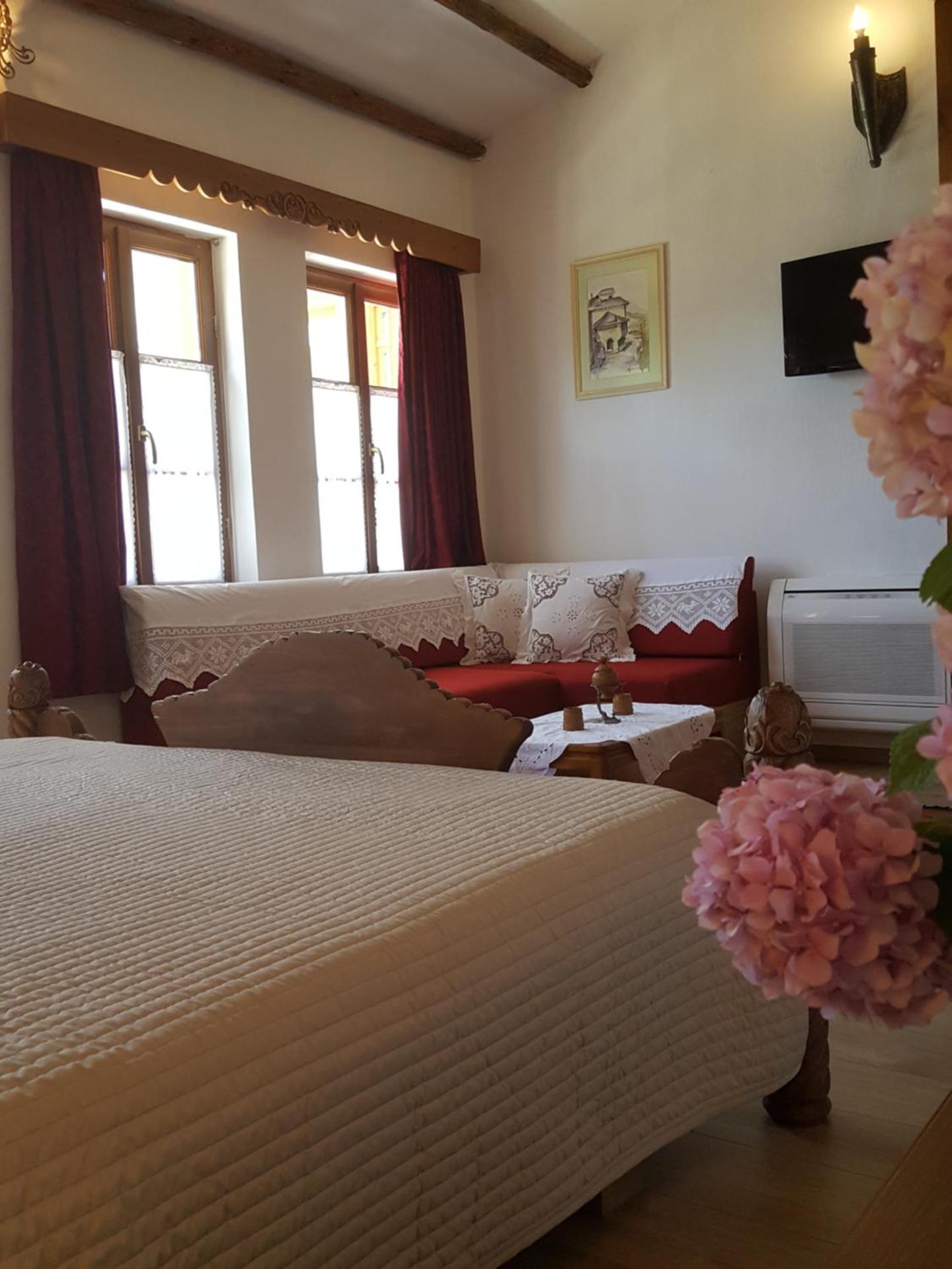 Hotel Gjirokastra - Photo 52