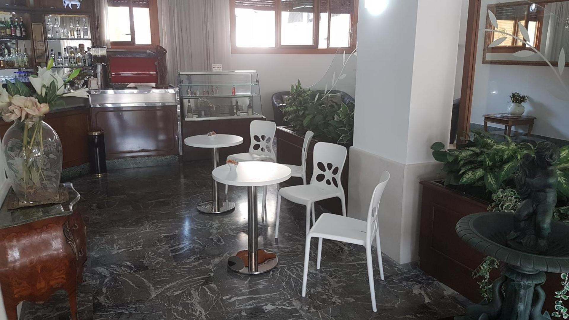 Hotel Minerva - Photo 122