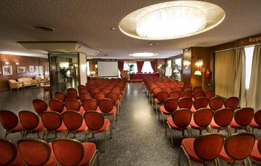 Hotel Royal Palace - Photo 94