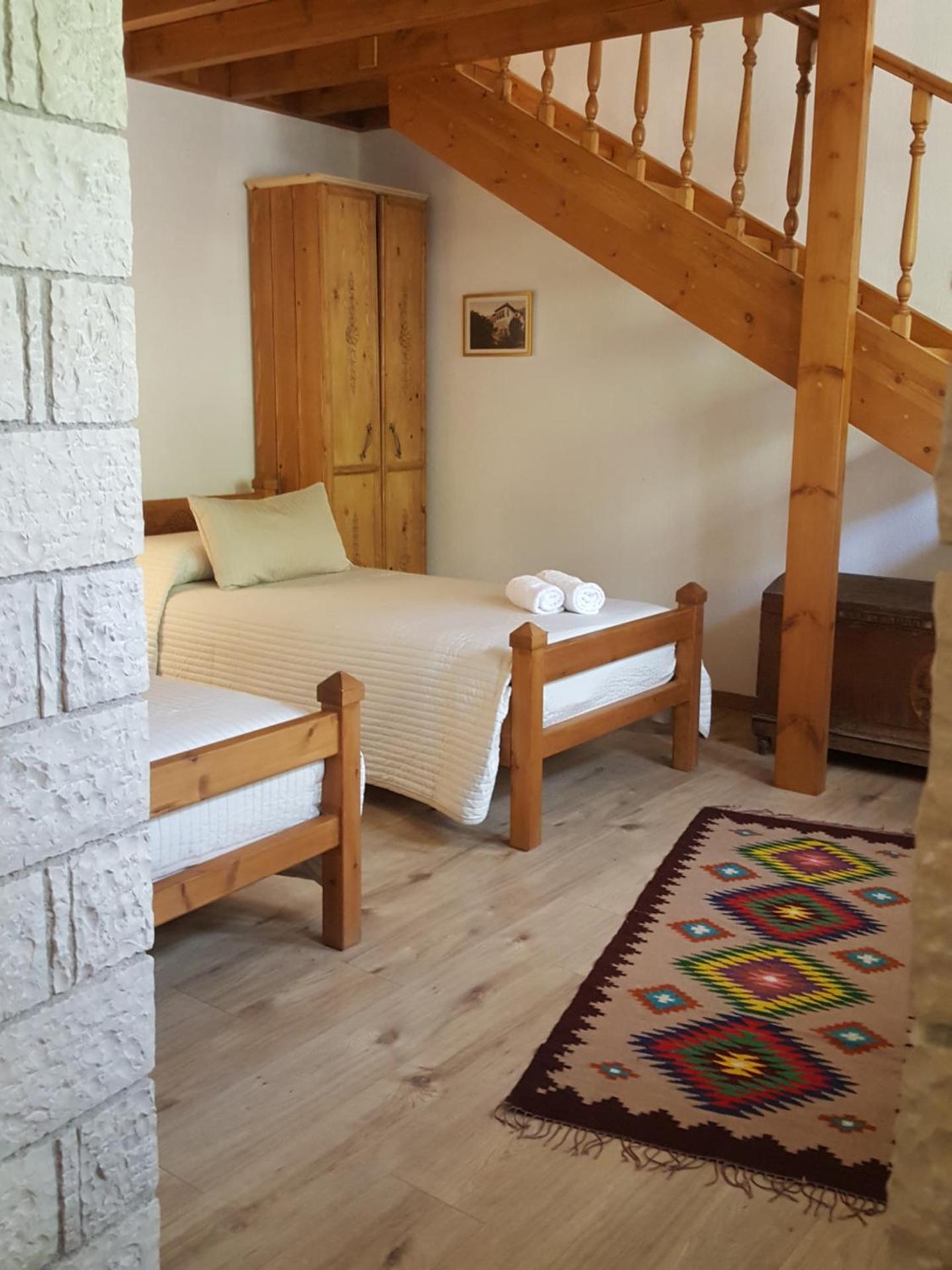 Hotel Gjirokastra - Photo 34