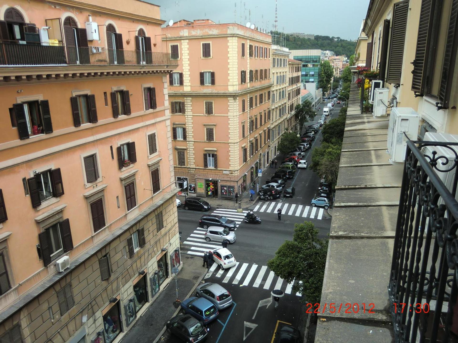 VaticanSky rooms - Photo 23