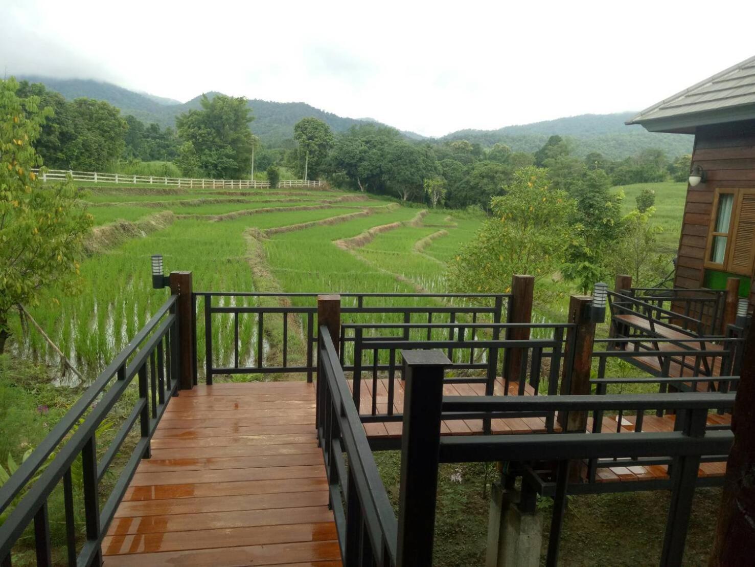 Buraphat Resort - Photo 51