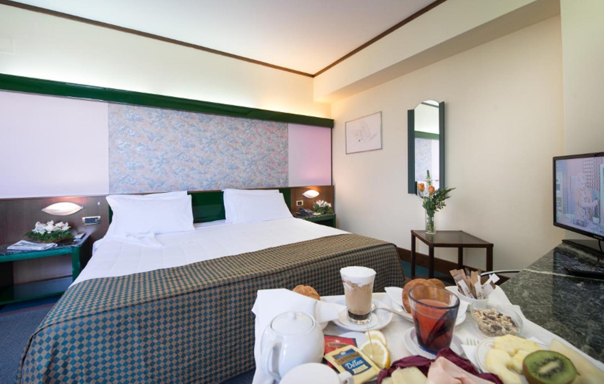 Hotel Royal Palace - Photo 9