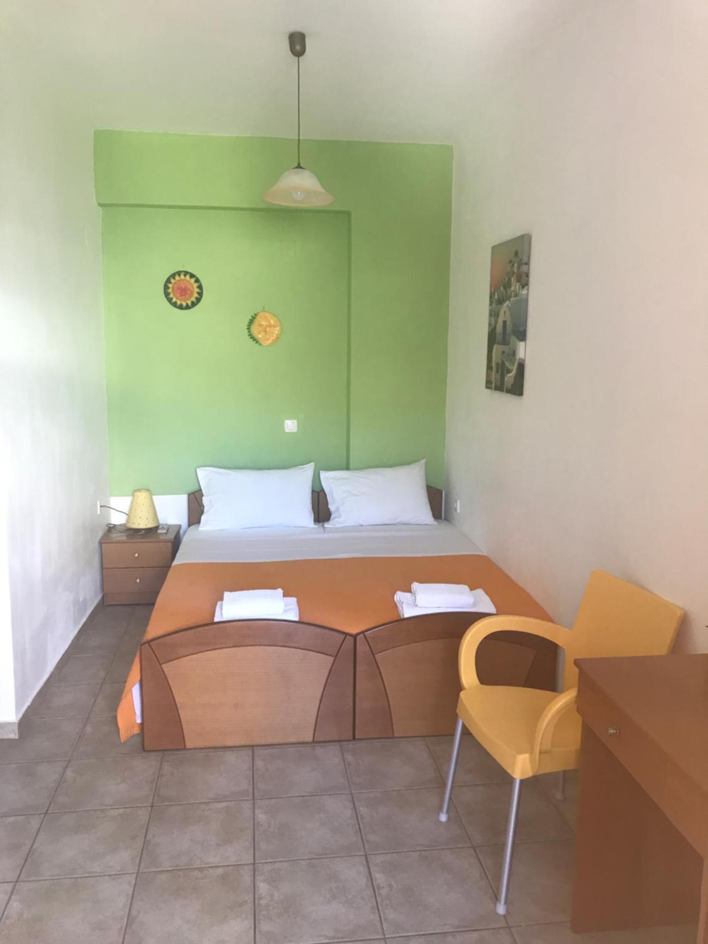 Vrisi Apartments & Villa - Photo 4