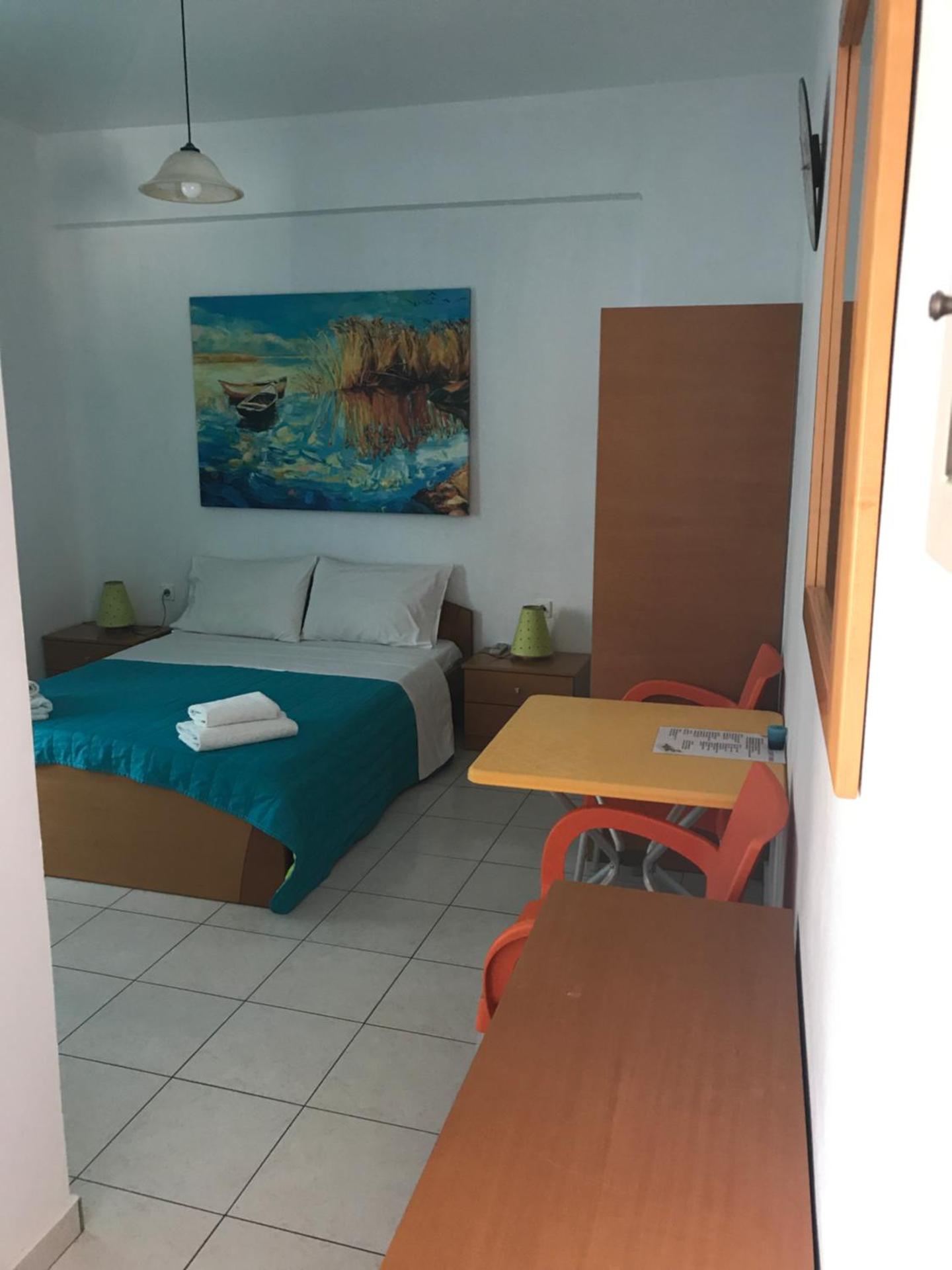 Vrisi Apartments & Villa - Photo 3