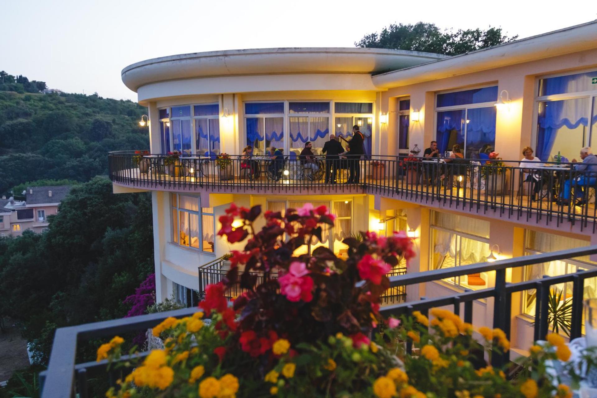 Summit Hotel - Photo 86