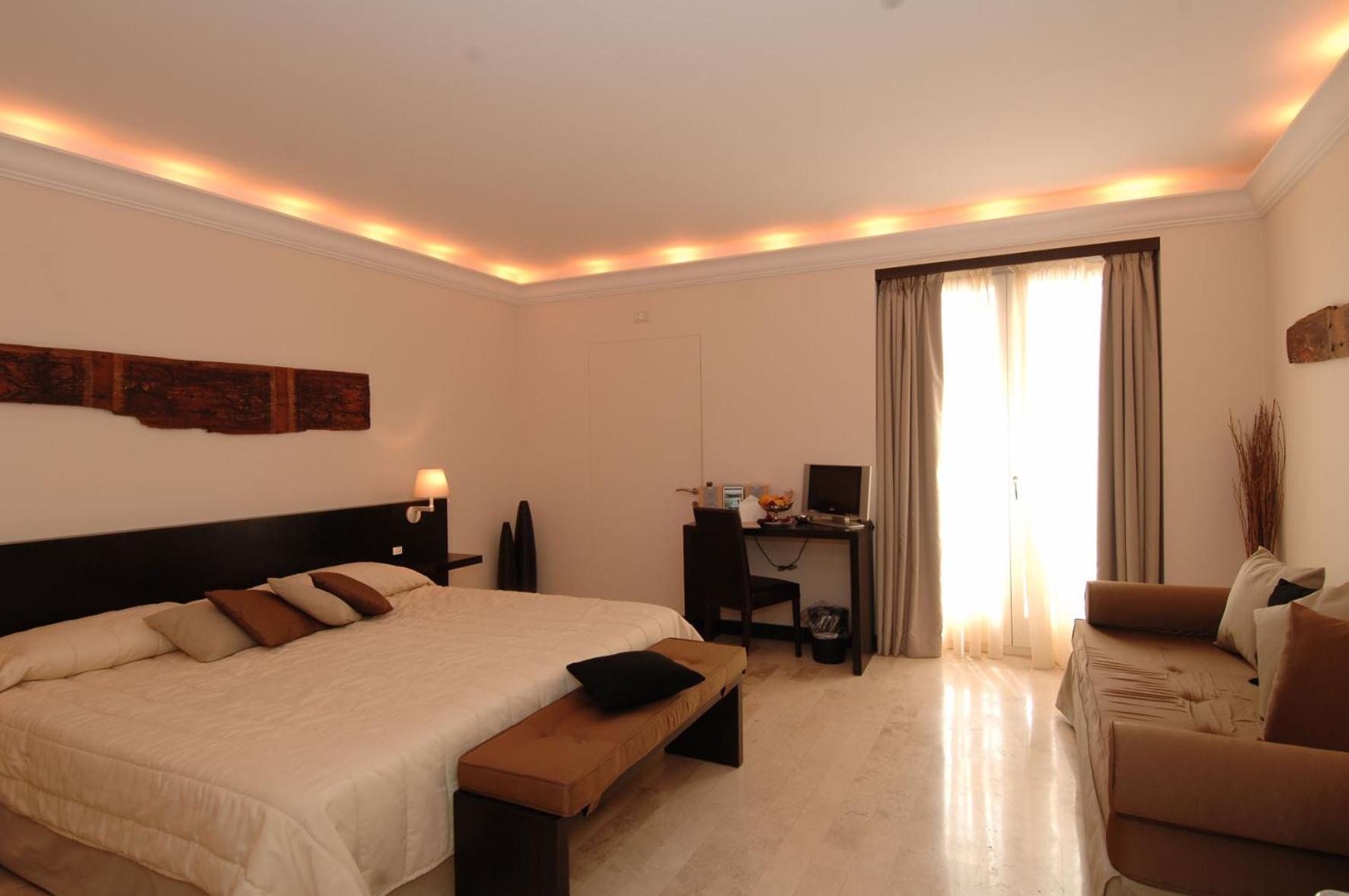 Ucciardhome Hotel - Photo 2