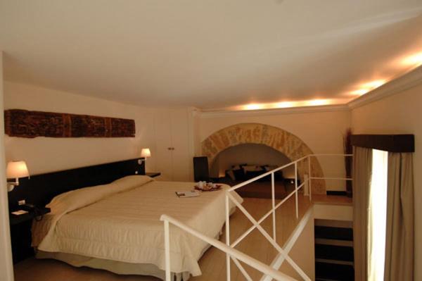 Ucciardhome Hotel - Photo 17