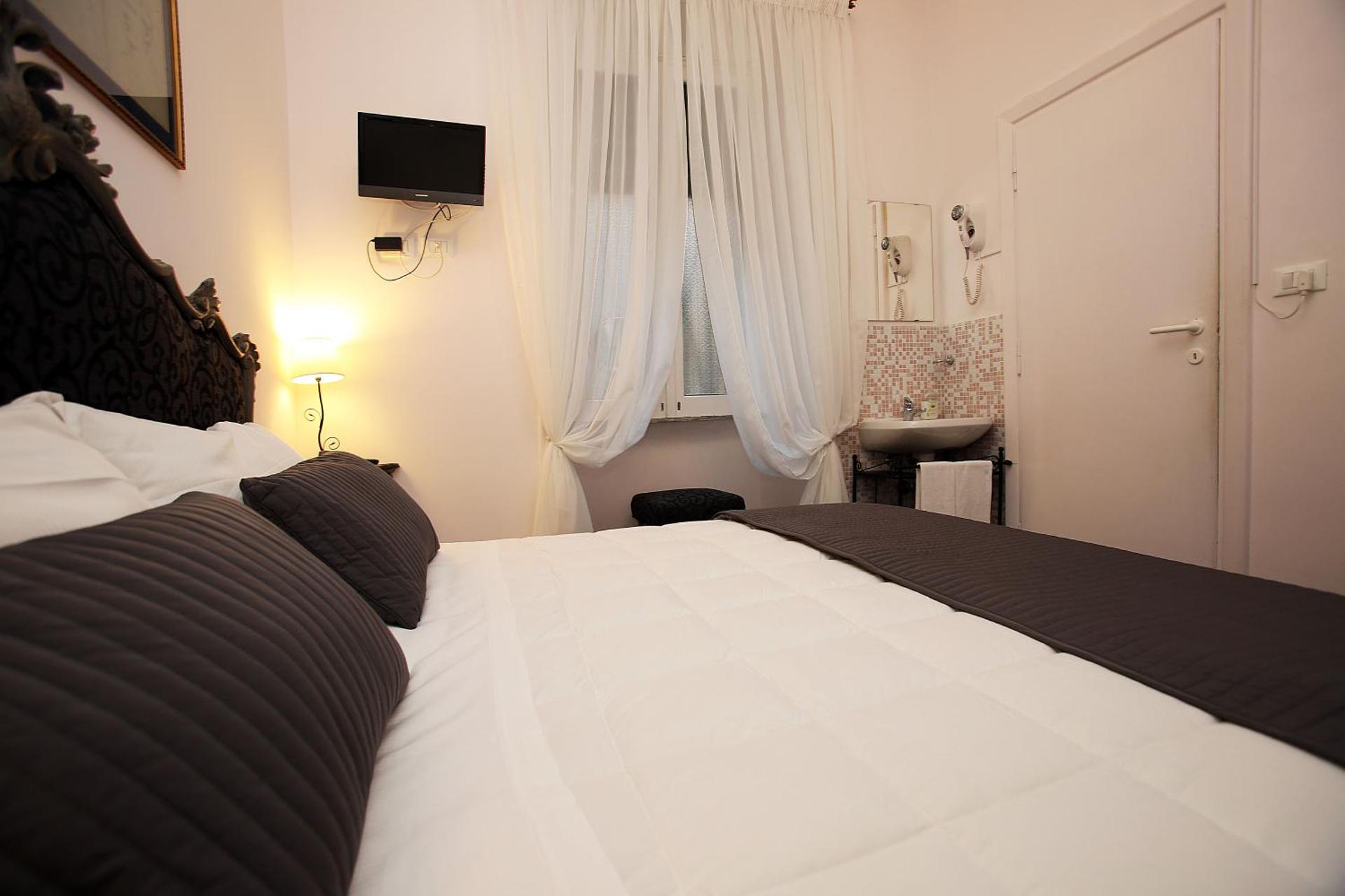 Amica Roma Guest House - Photo 14