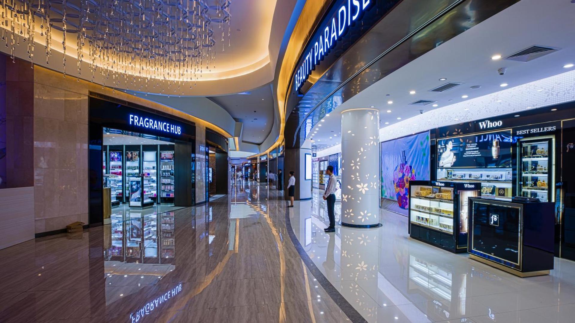 NagaWorld Hotel & Entertainment Complex - Photo 17