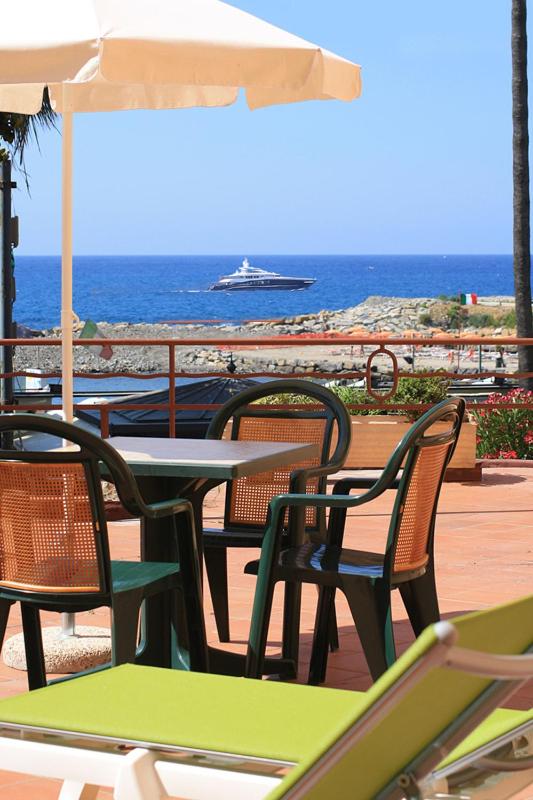 Hotel Kristina - Photo 8