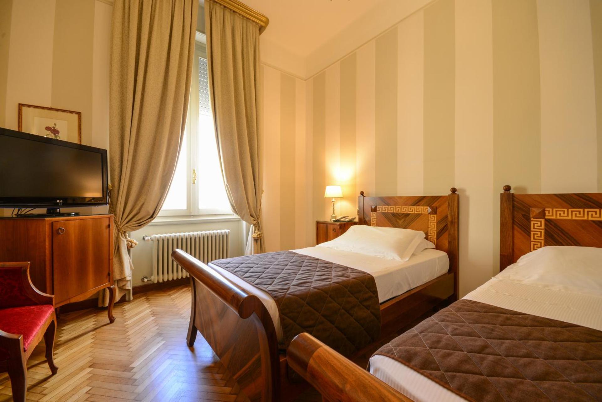 Hotel Vittoria - Photo 69