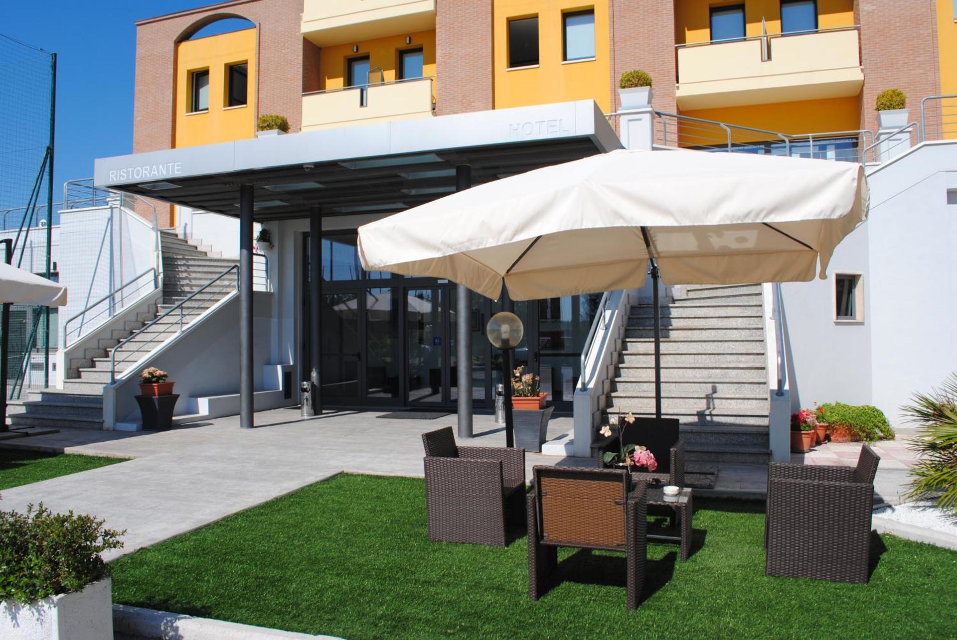 Hotel La Tavernetta - Photo 20