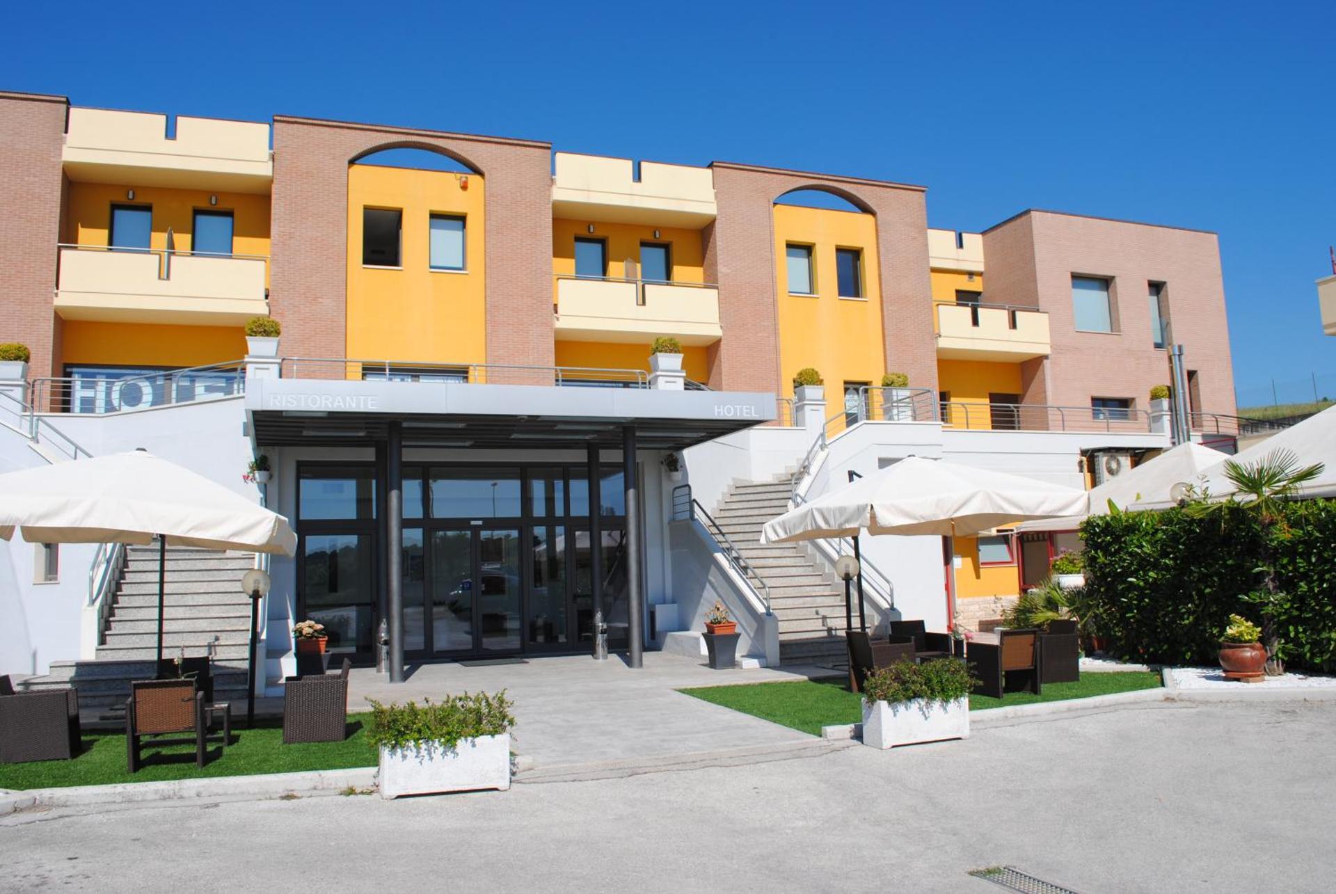 Hotel La Tavernetta - Photo 22