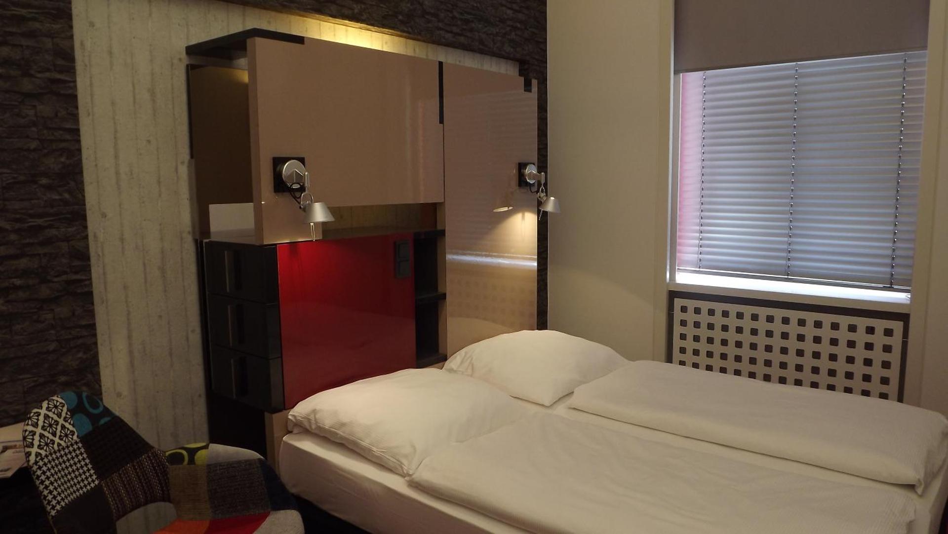 Hotel Cristall - Frankfurt City - Photo 16