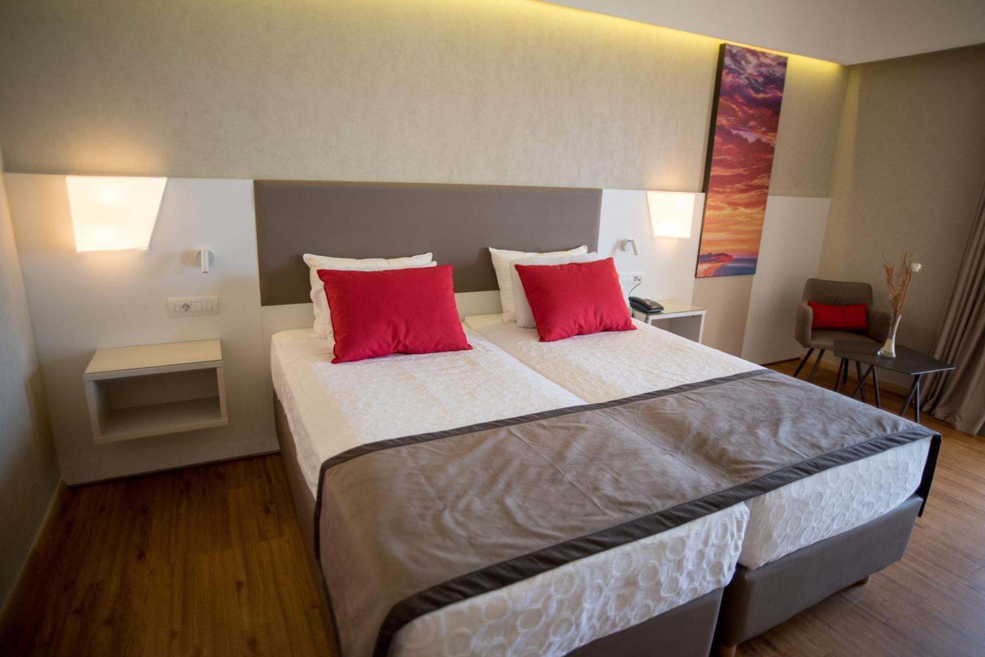 Ramada Plaza by Wyndham Thraki - Photo 29