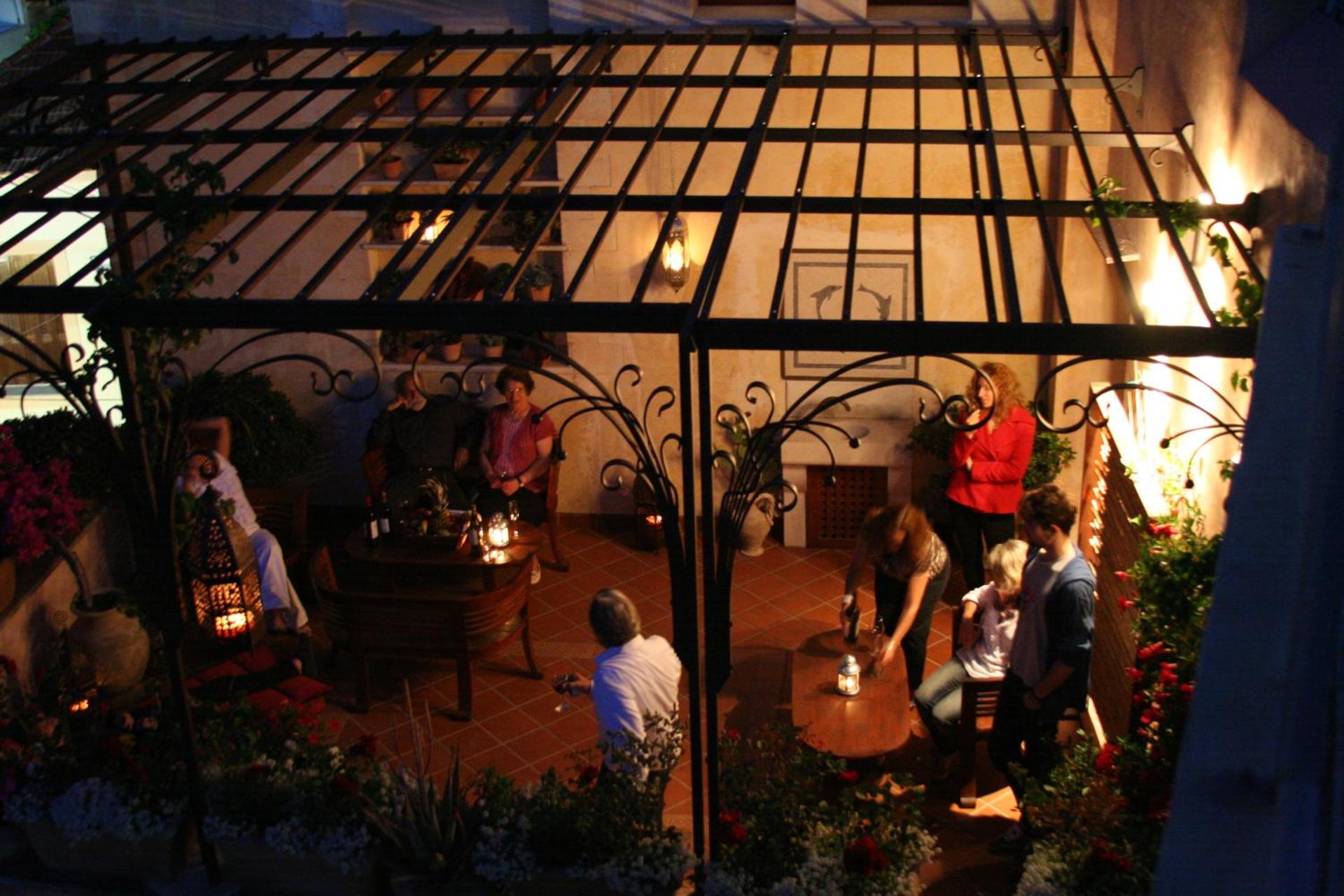 Ionas Boutique Hotel - Photo 82