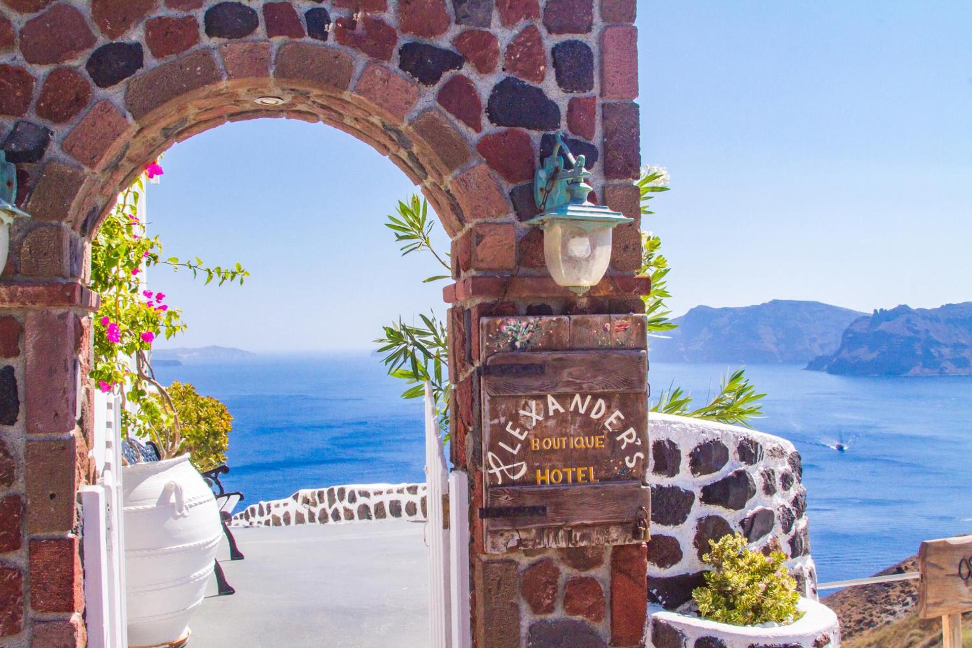 Alexander's Suites - Photo 8