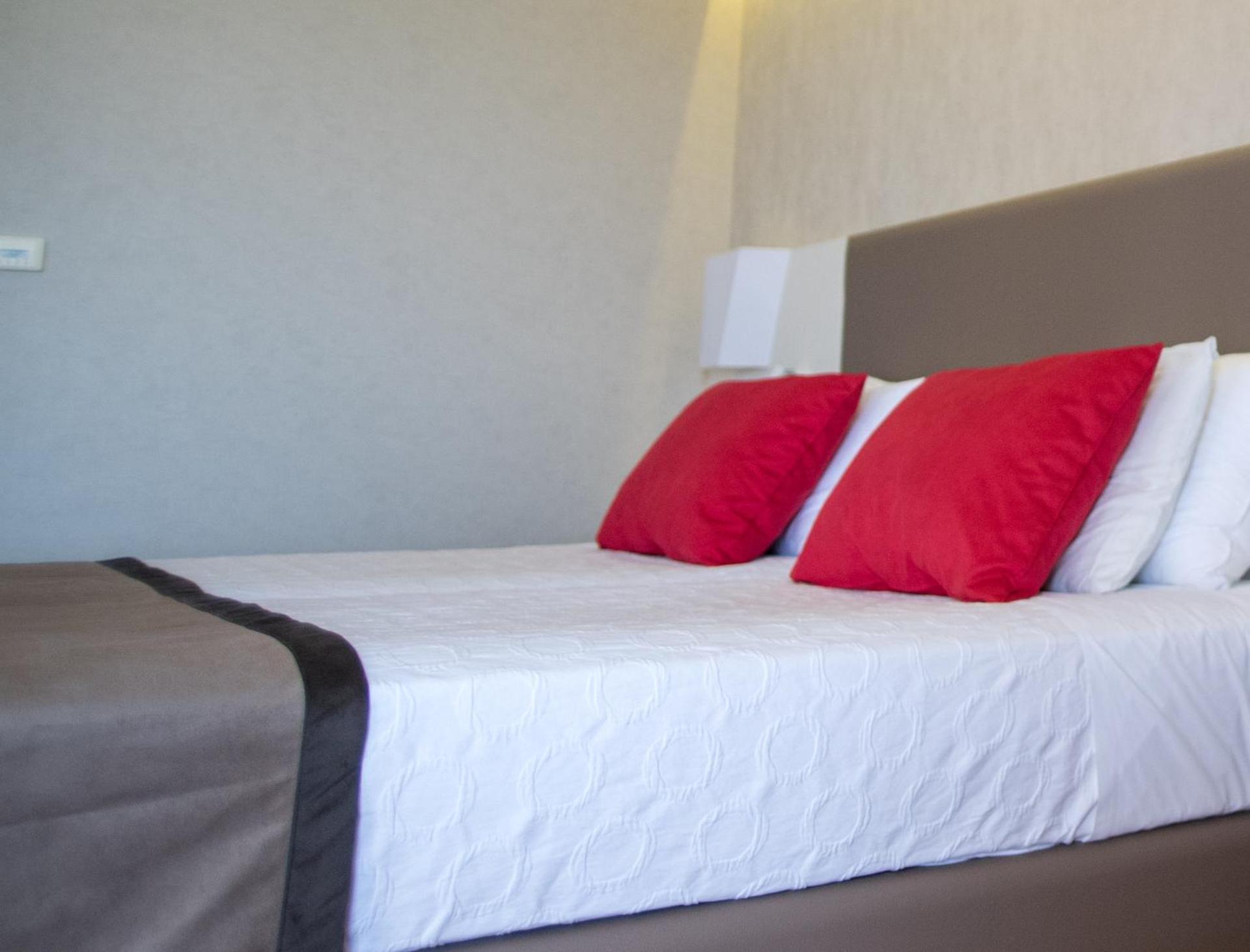 Ramada Plaza by Wyndham Thraki - Photo 35