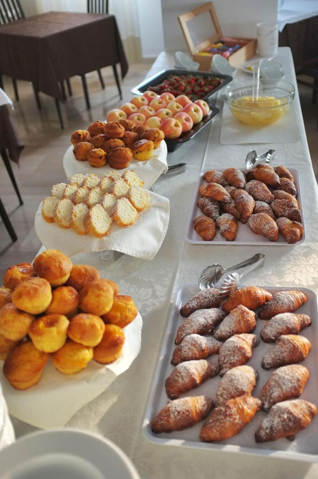 Hotel Fenix - Photo 16