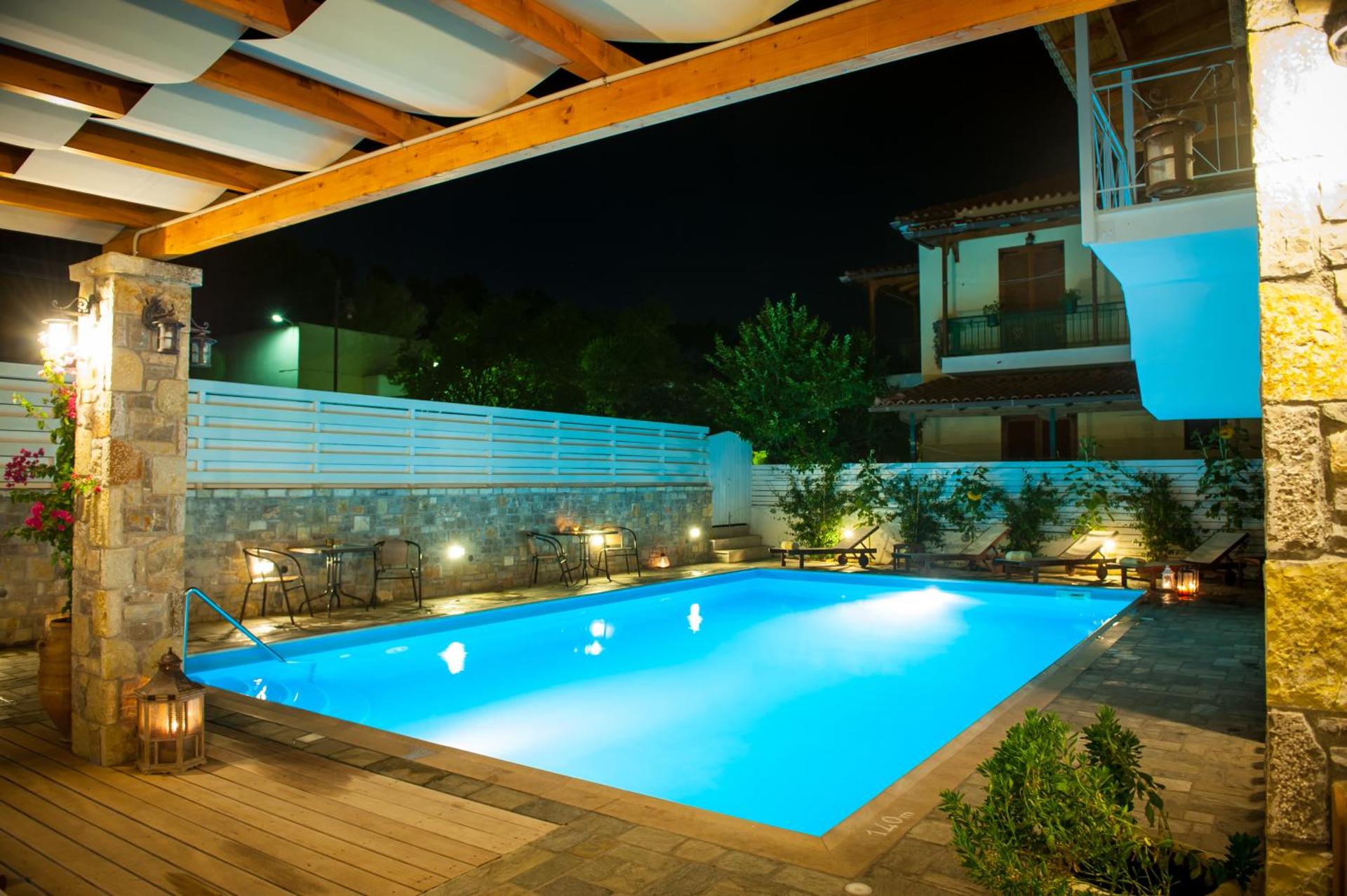 Neda Hotel - Photo 4