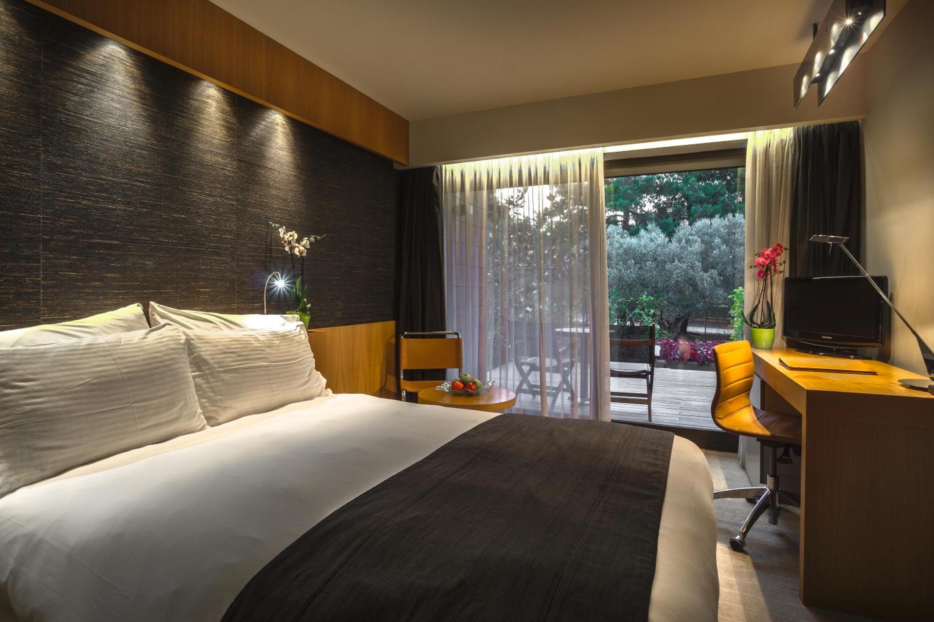 Alexander Beach Hotel & Spa - Photo 53