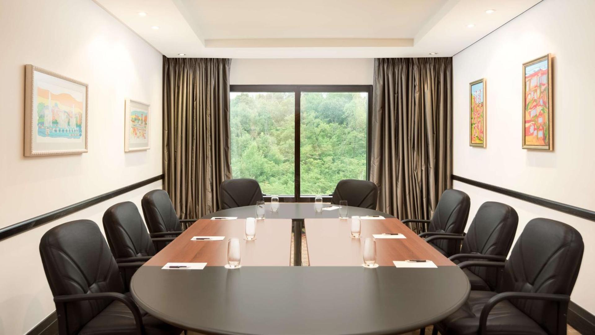 Mak Albania Hotel - Photo 60