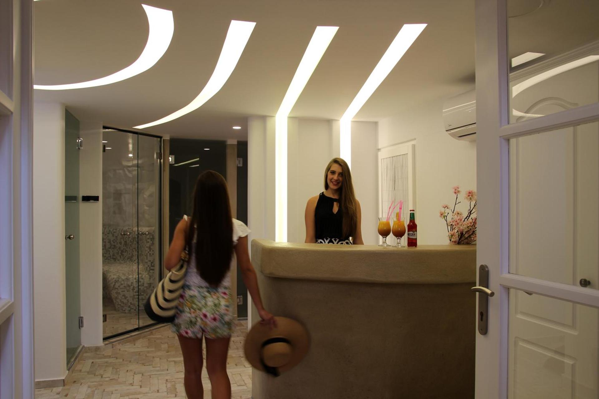 Spiros - Photo 8