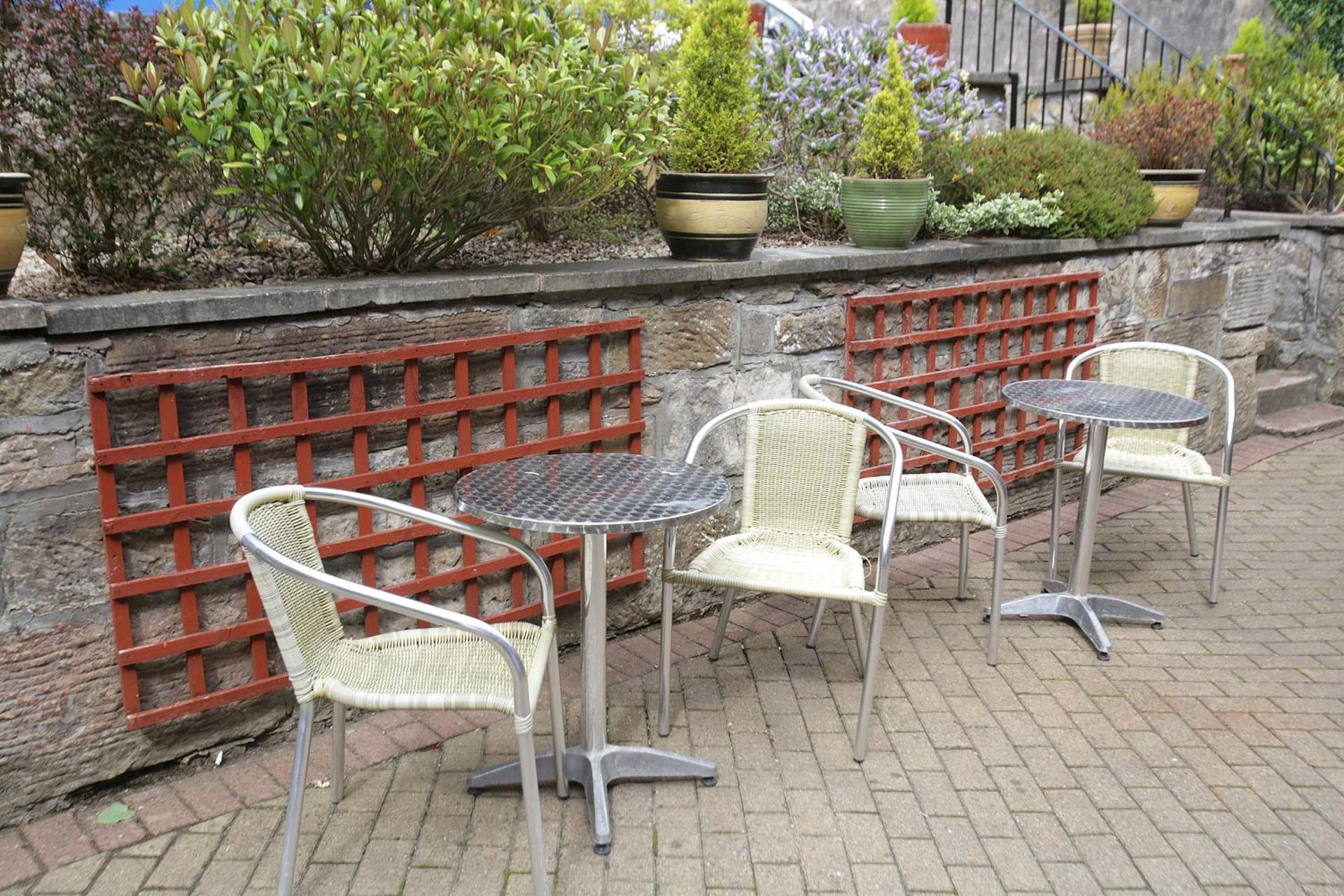 Embassy Apartments - Photo 10