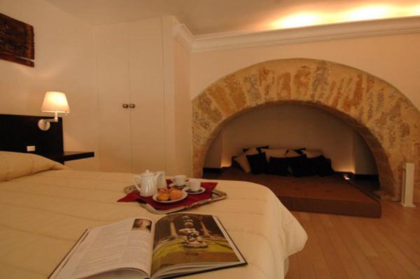Ucciardhome Hotel - Photo 19