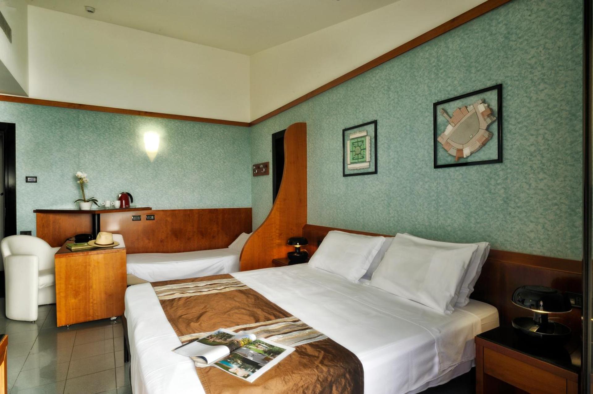 Mare Hotel - Photo 13