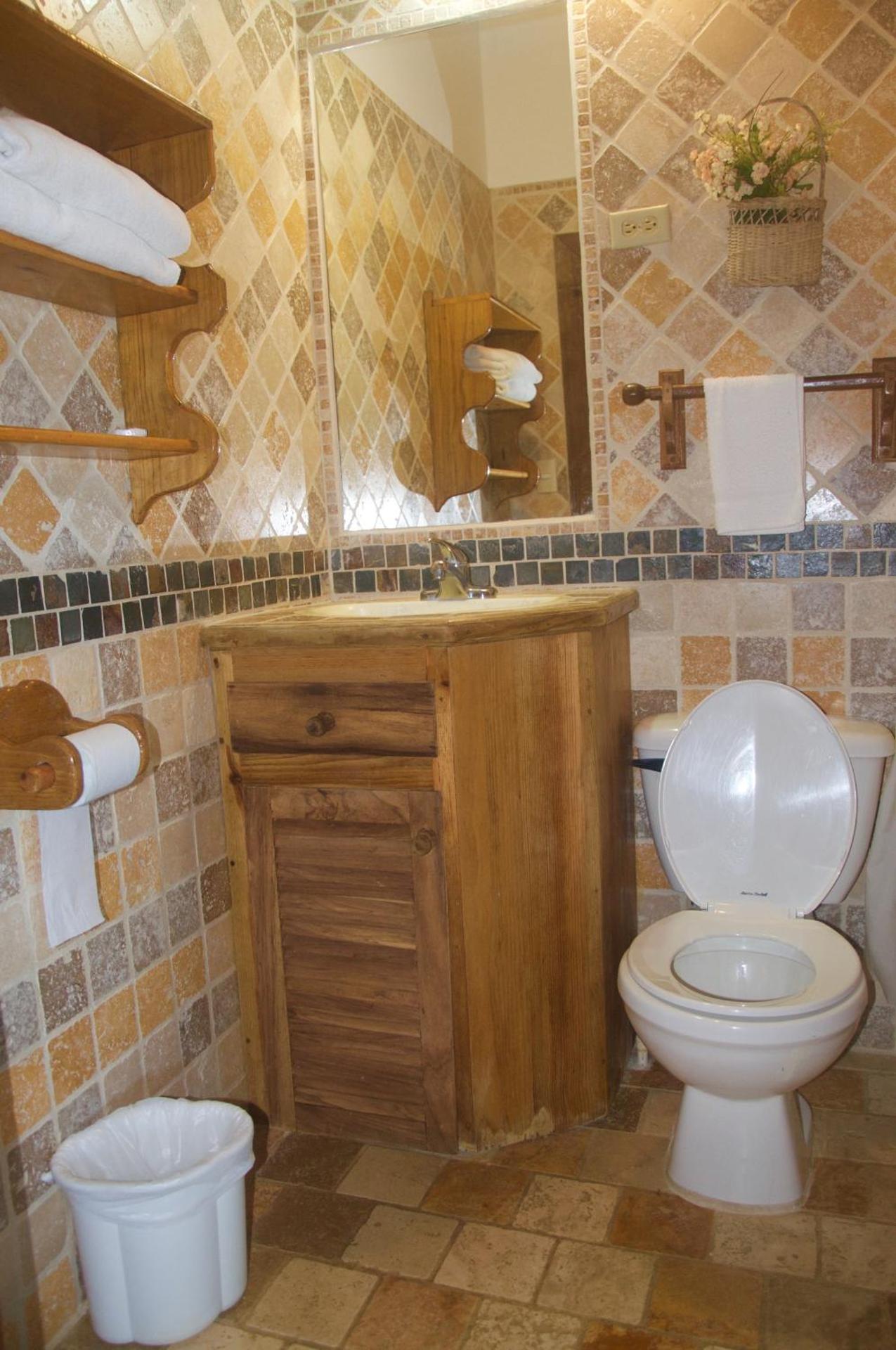 Posada Arco Iris, West End - Photo 5