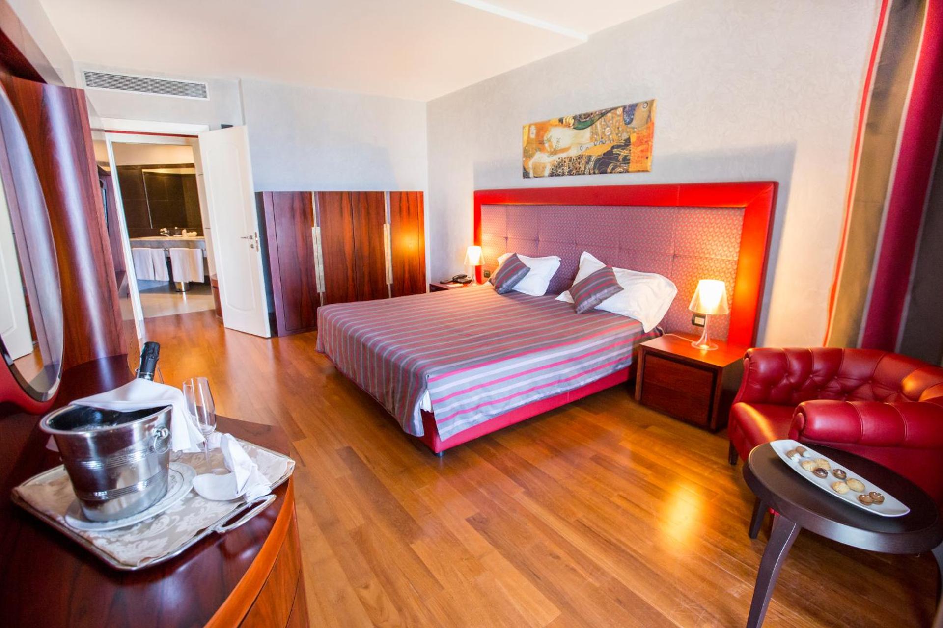 Cefalù Sea Palace - Photo 49