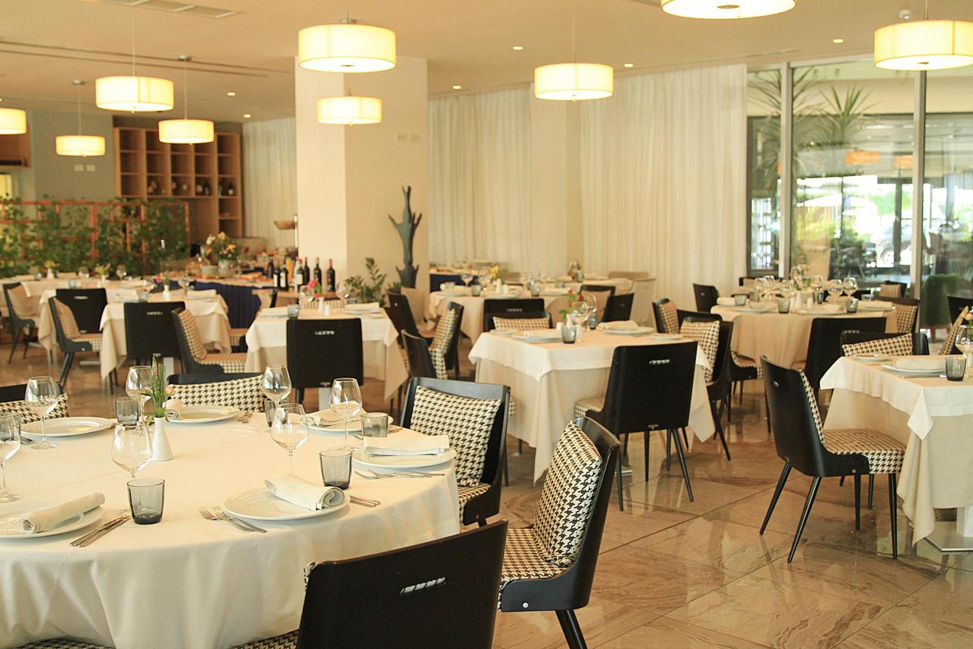 Best Western Premier Ark Hotel - Photo 151